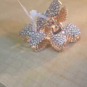 Elegant Gold Hair Clip